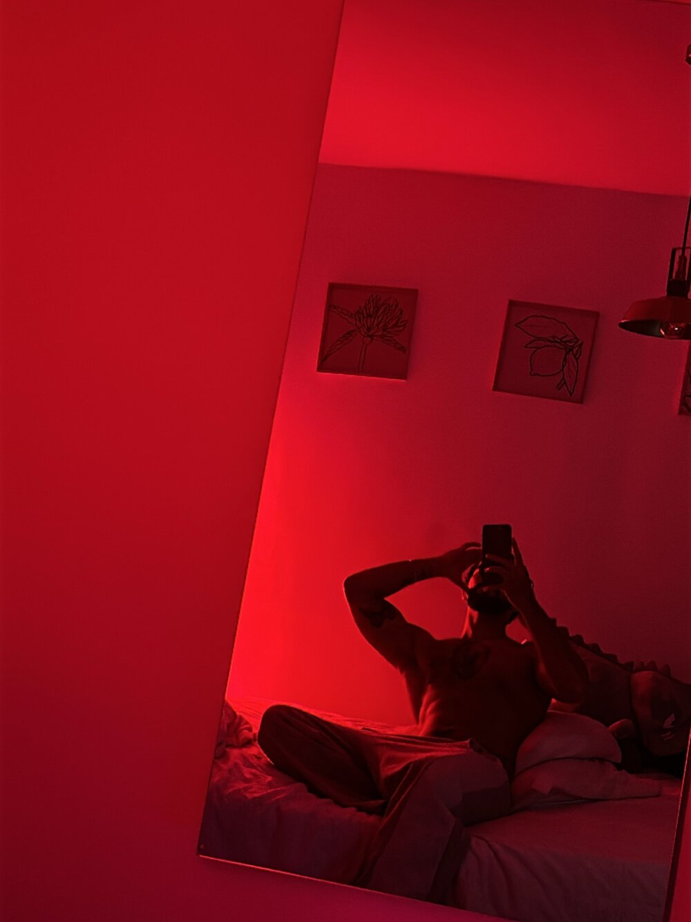 Thelovers666: συνομιλία ΧΧΧ εκτός σύνδεσης