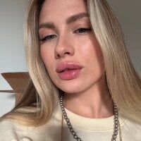 AnnFulten's Live Sex Cam Show