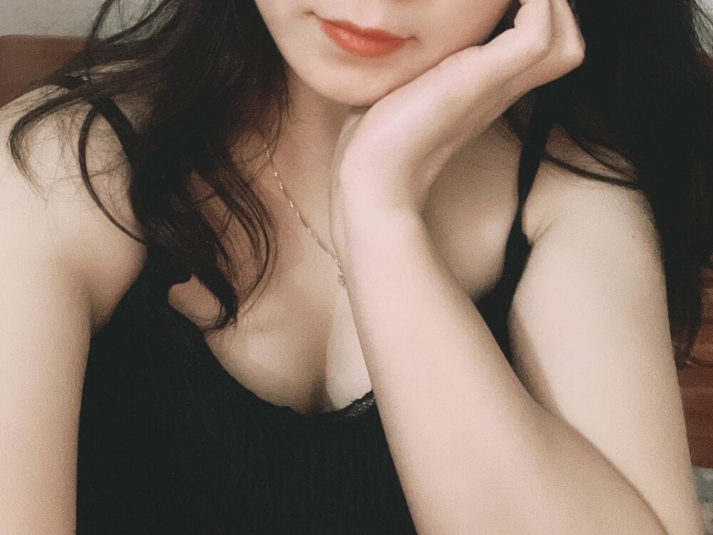 chatnmate.com -phella- livesex profile in granny cams