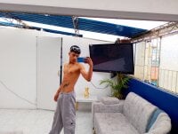 Bryan_Ross's webcam live show