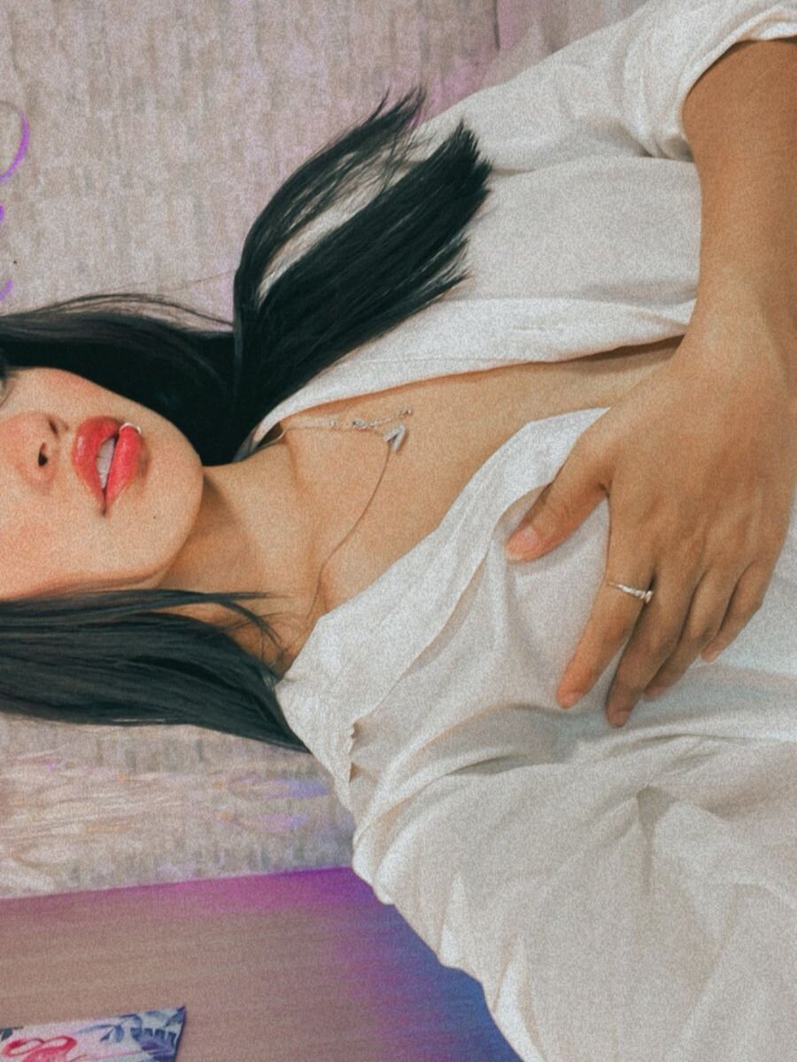 onaircams.com ayla_lux livesex profile in thin cams