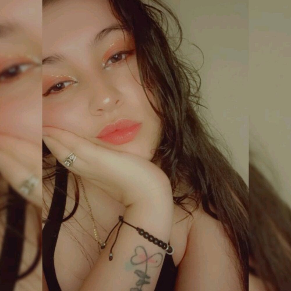 -danna1's Offline XXX Chat