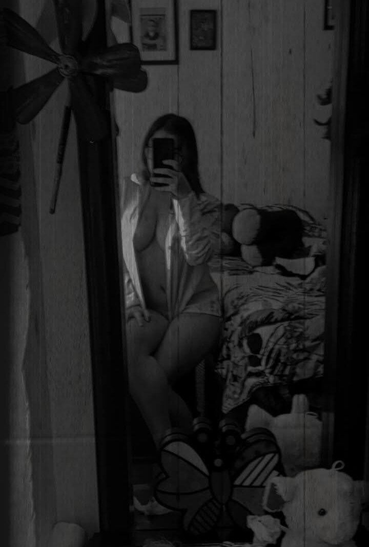 annyharriis from stripchat