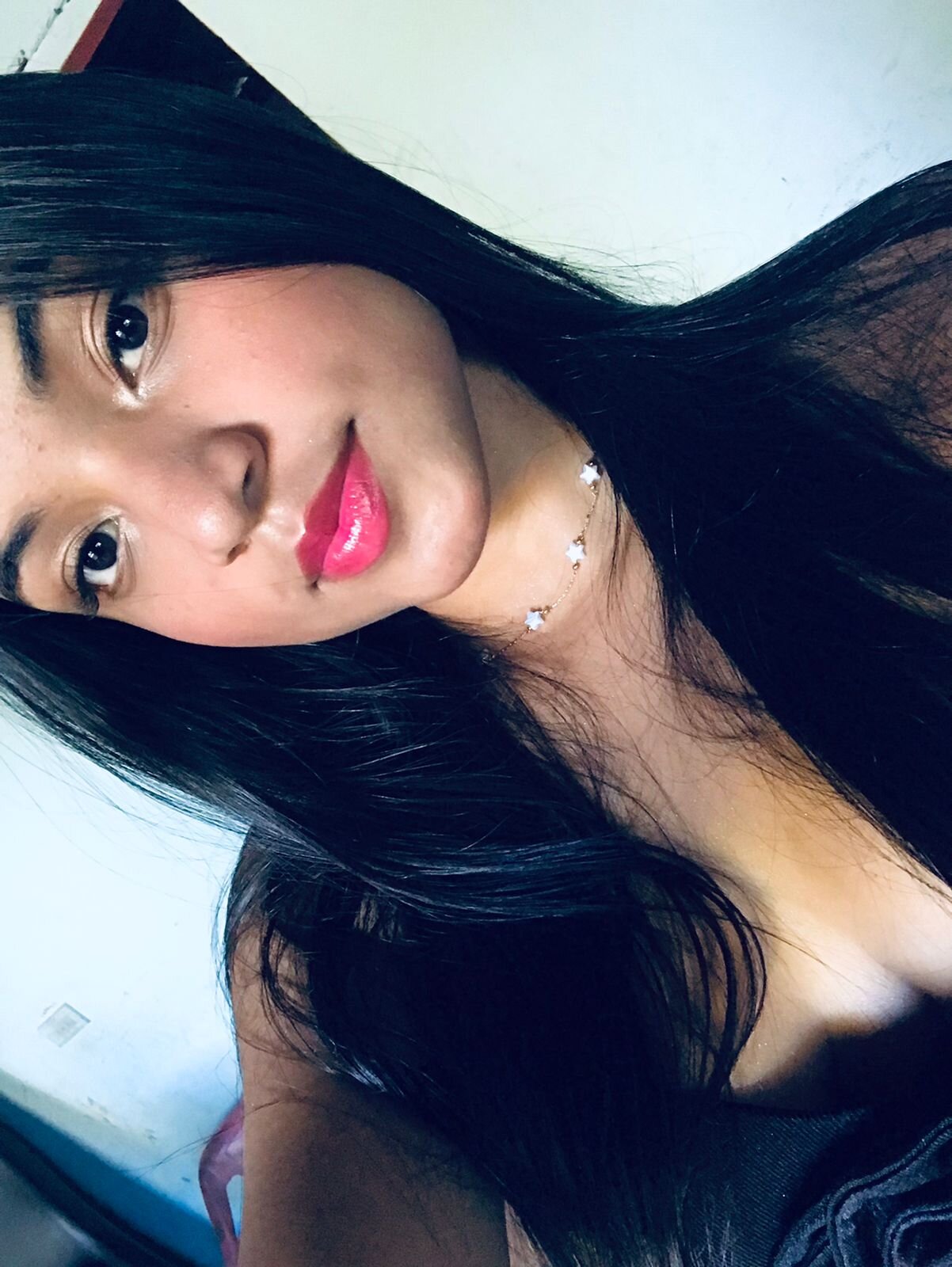 Tinna_18T
