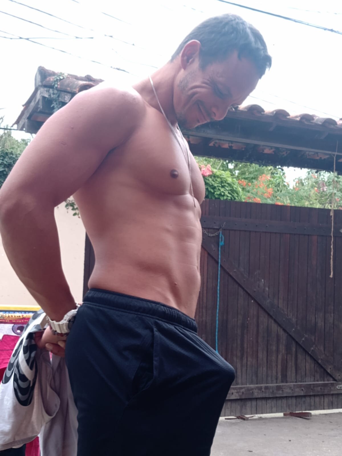 Sarasbuttboy