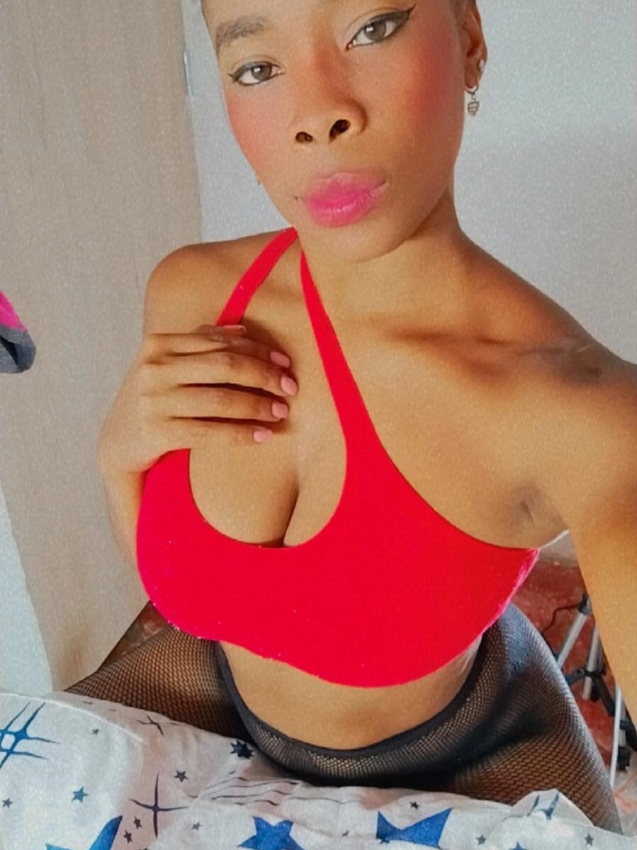 Sophia_Lovers01's chat room