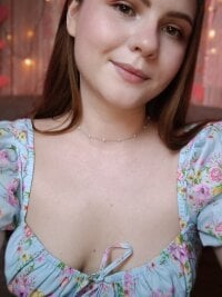 IxxiLiana's Live Sex Cam Show