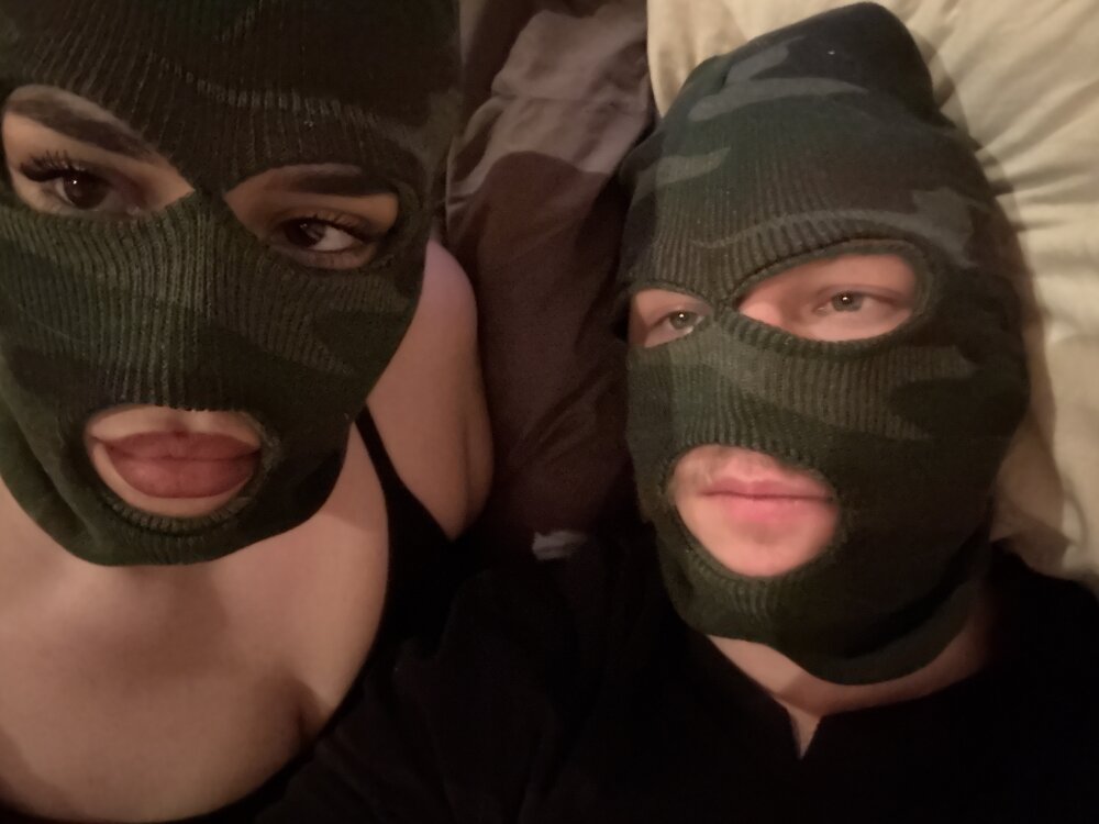 Chat XXX offline de LimitlessCouple7