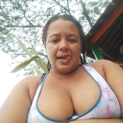 HoTAmazing69 Female Spanishspeaking Naked Webcam