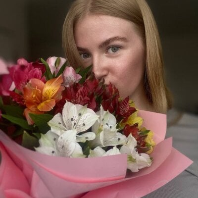 Alicia_Hars on StripChat