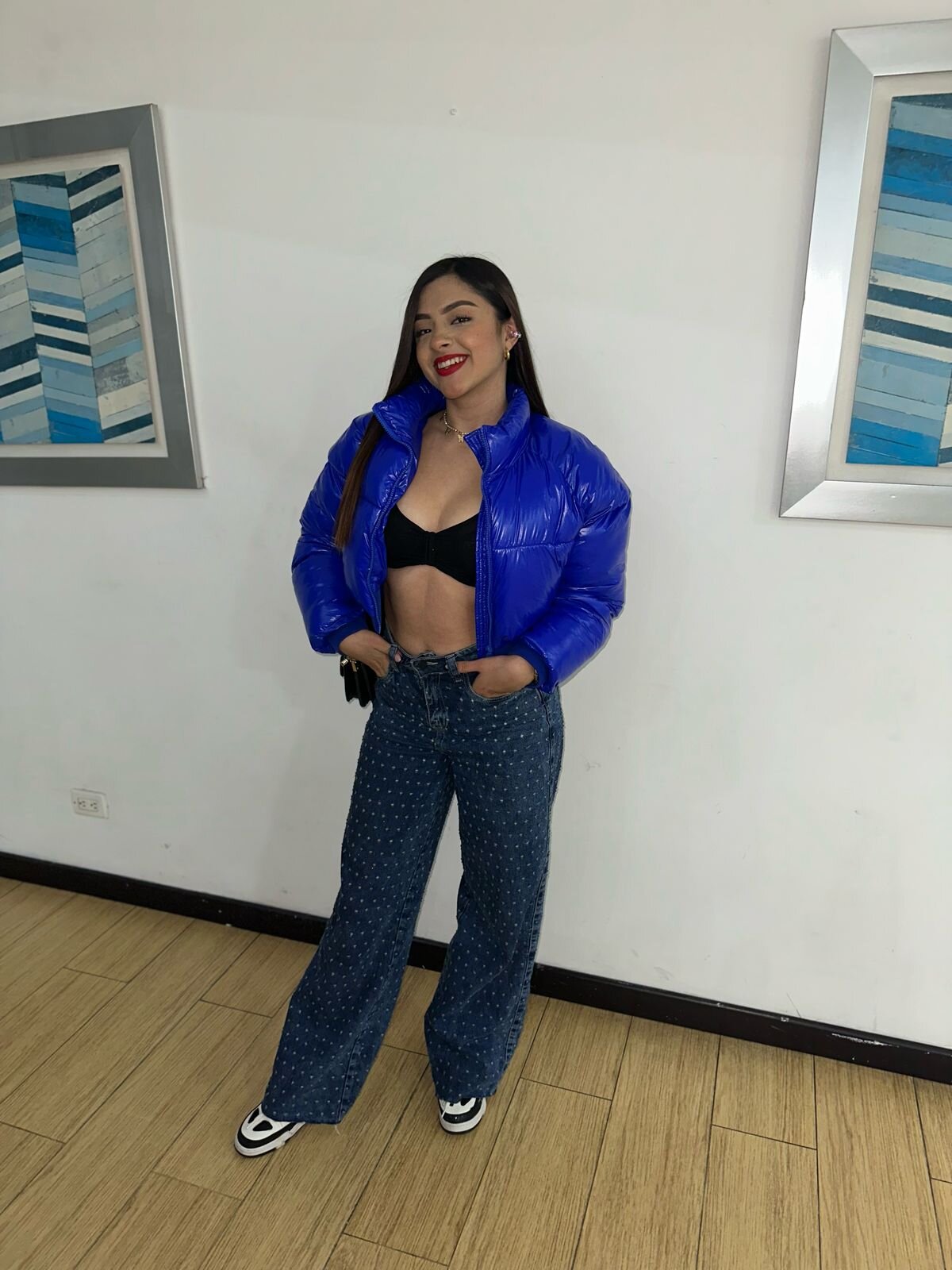 lia_brown_t