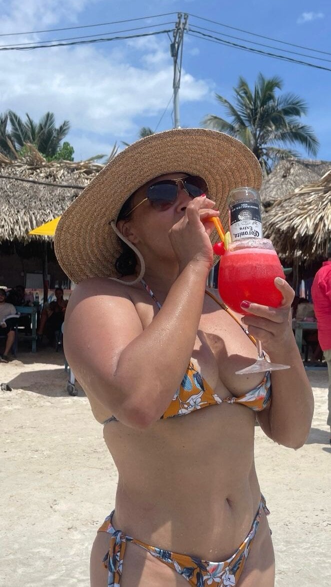 stripchat marymontess webcam profile pic via elivecams.com