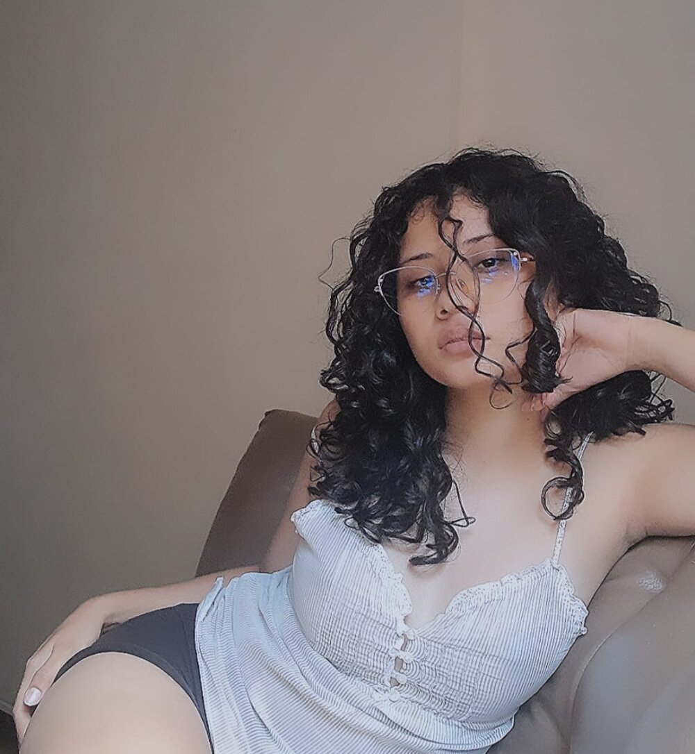 mayamoira profile