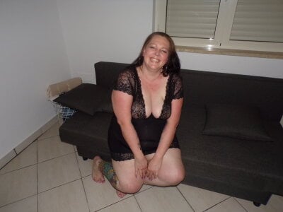 adult chat room Big Beautiful MILF Slut