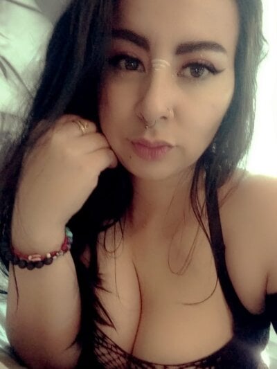 Abril_Luv private show