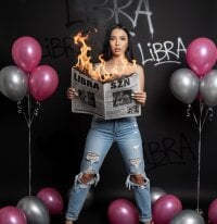 ArryaBlack's webcam live show