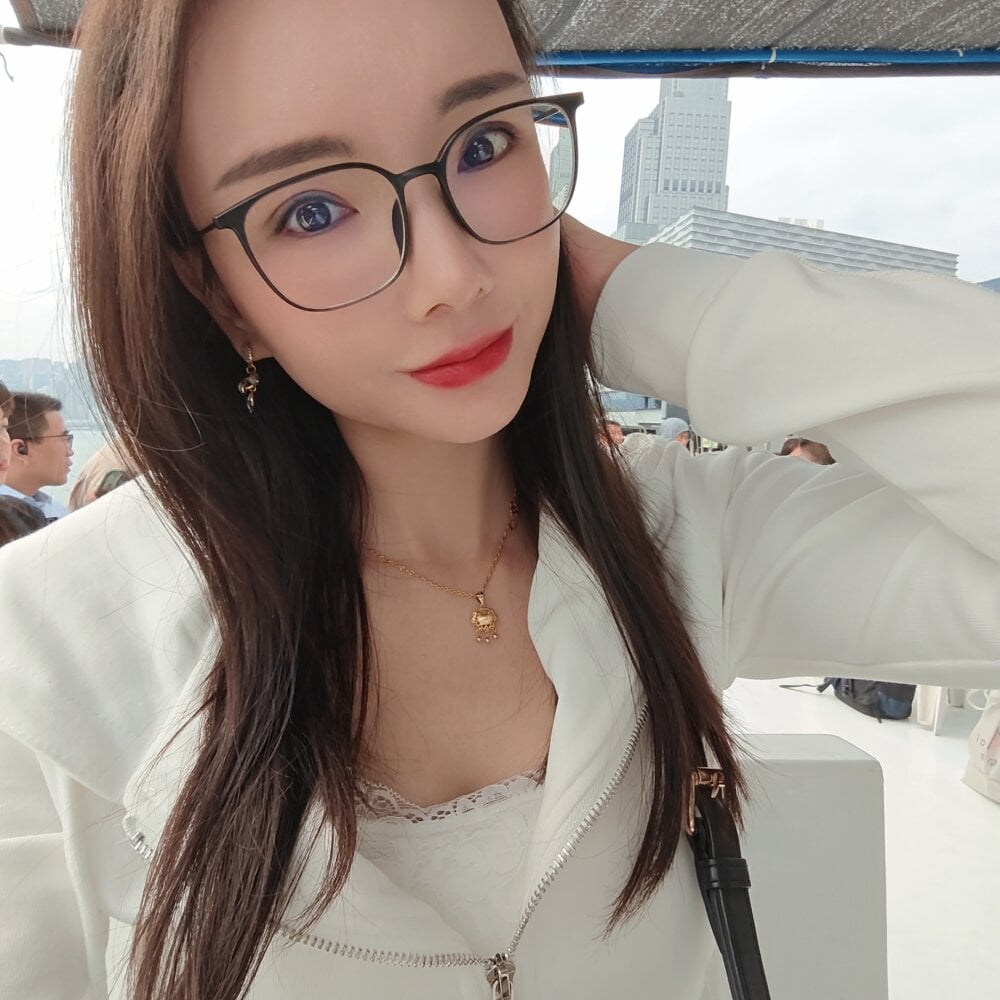 chatnmate.com sweet-mmm livesex profile in english cams