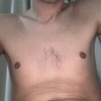 Rereturn13's webcam live show