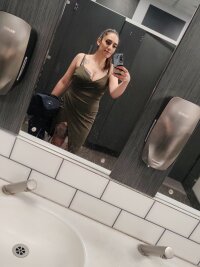 Lopezluna125's Offline XXX Chat