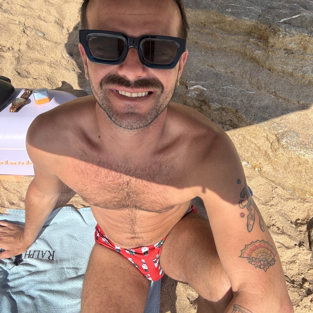 Clandestino00's Offline XXX Chat