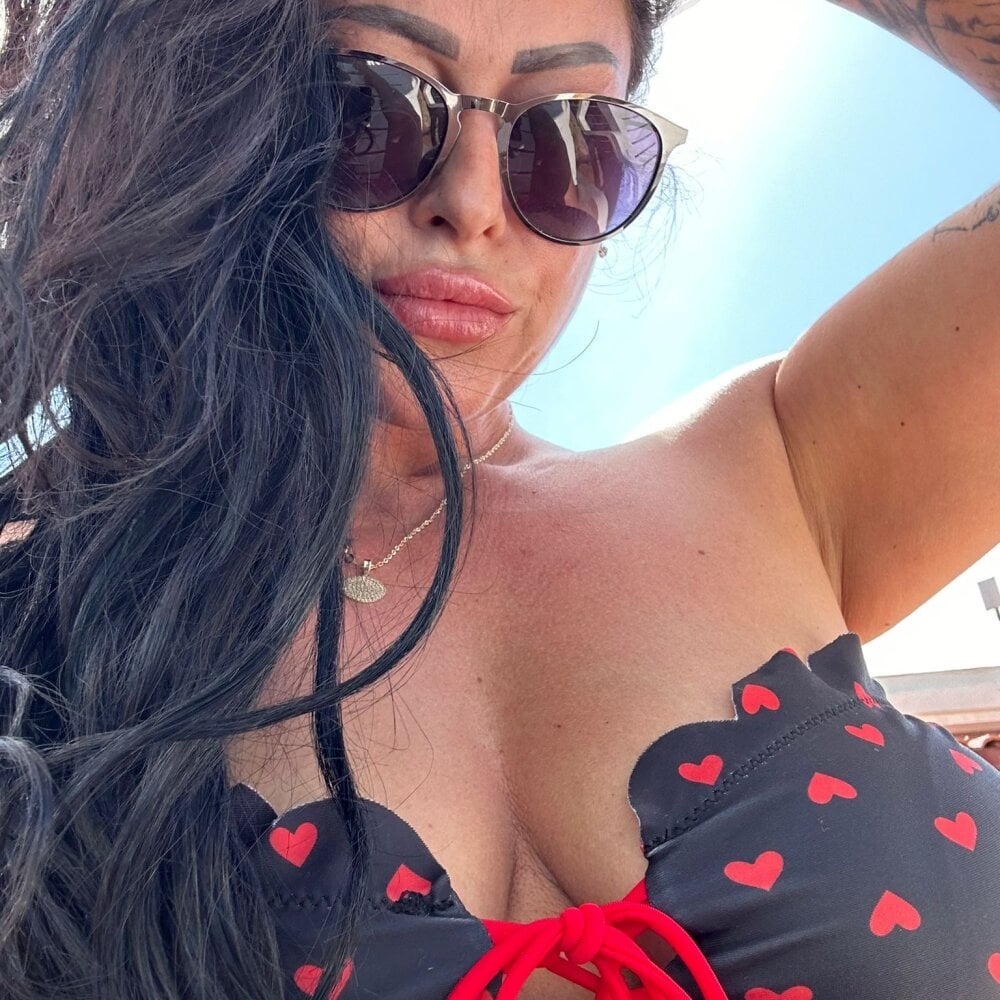 Deluxe_Elissa profile