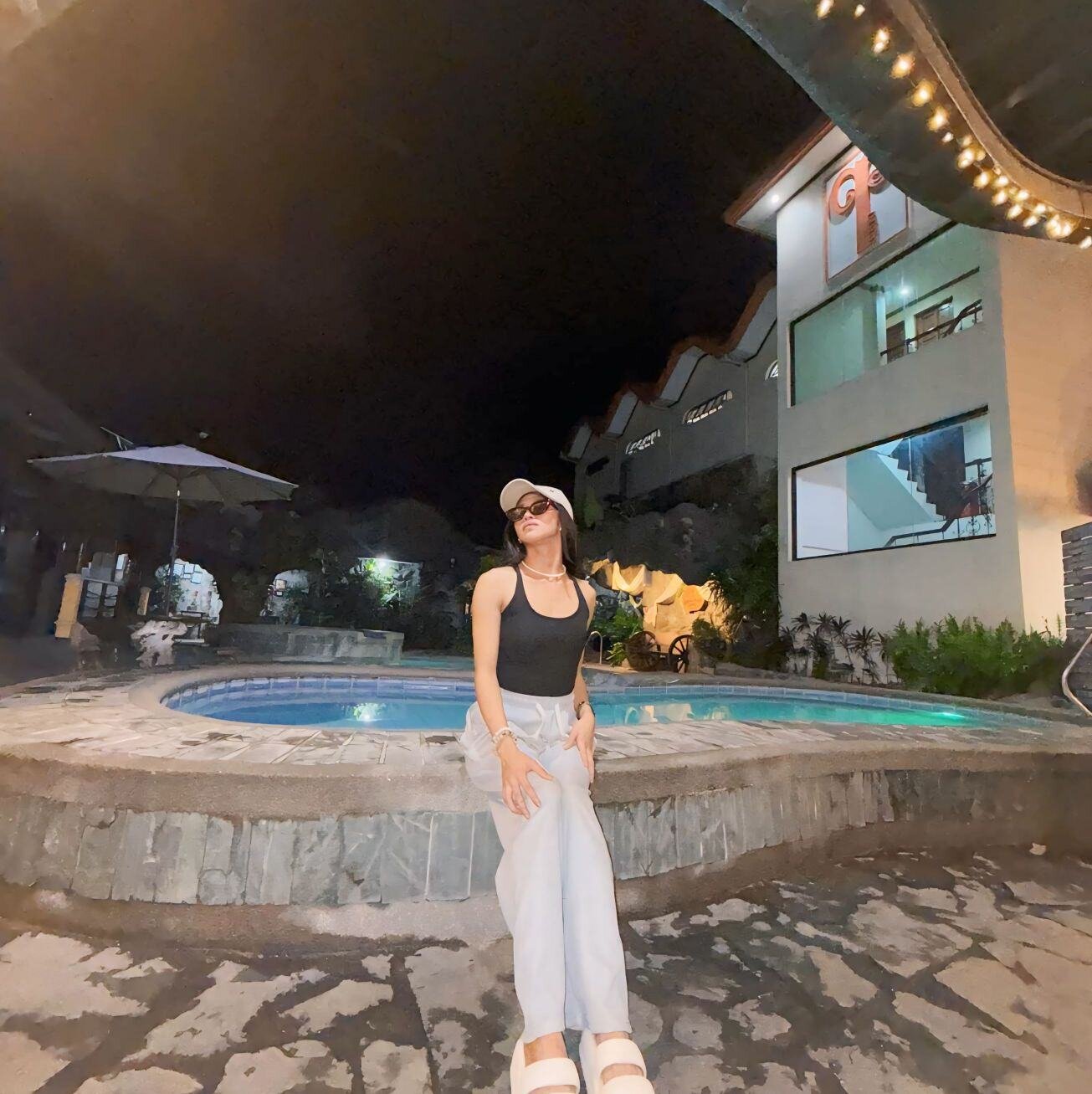 LauraSoHot