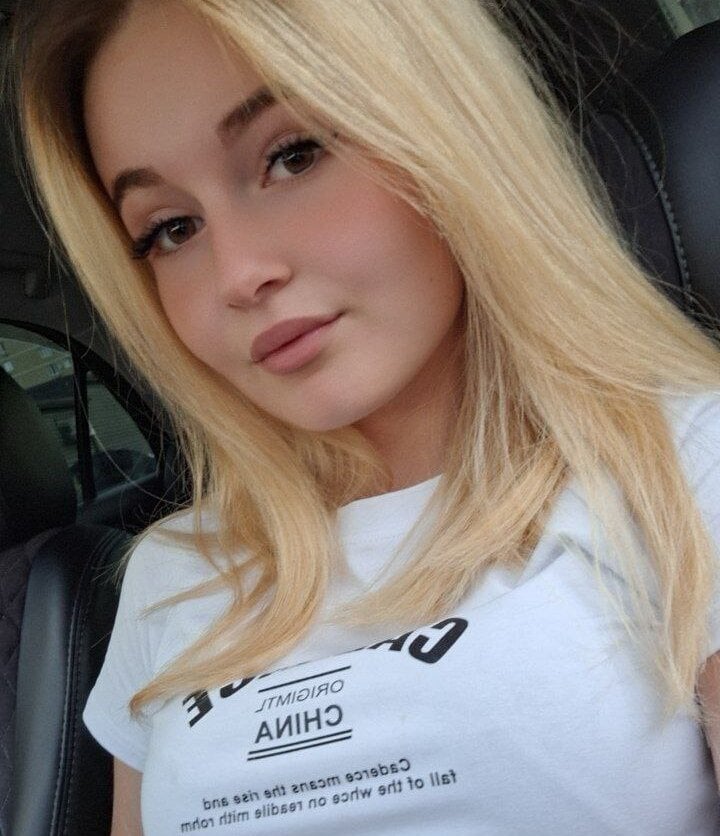 stripchat liadesire webcam profile pic via watchgirlcam.com