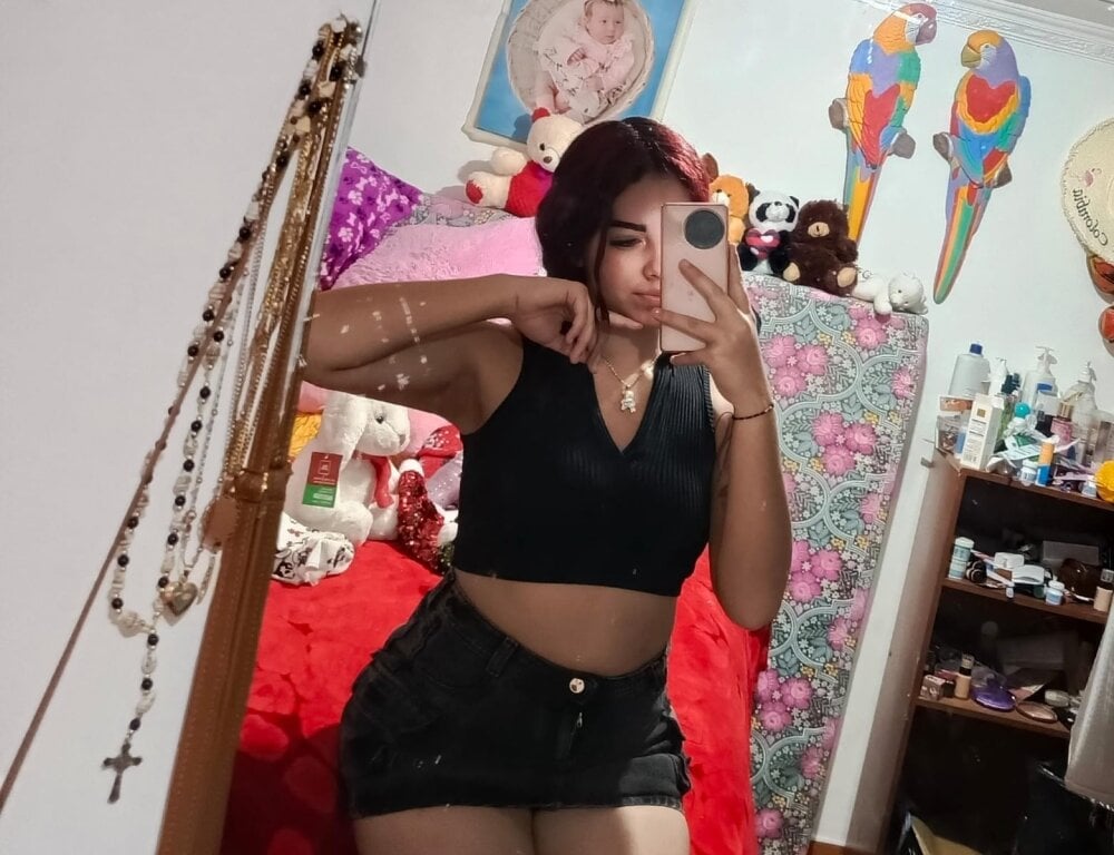 Mia__foxed profile