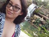 seraphine-hot-latin's Offline Chat Room