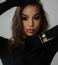 SaintLora's webcam live show