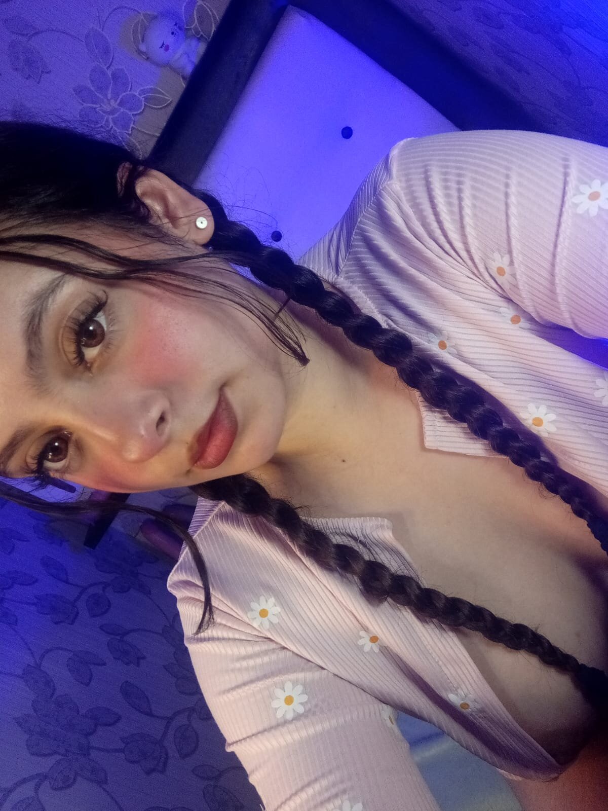 AlaiaPinkk_