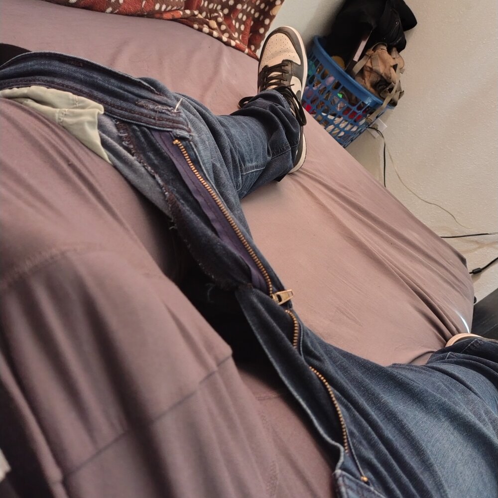 Ayven473's Offline XXX Chat