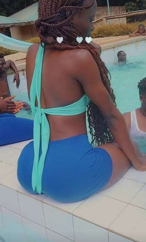 HornyBabez_'s Offline XXX Chat