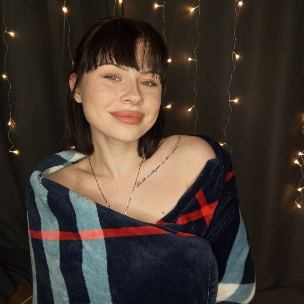 Live sex webcam photo for Snowgirl_ #289950986