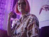 astra_white's Offline Chat Room
