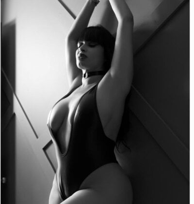 CharlotteAngelss_ Female Squirt Free Webcam Naked