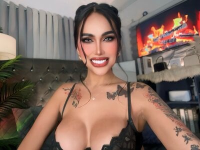 Angela_foxx
