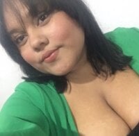 ariahot98's Offline Chat Room