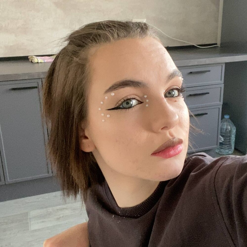 Mia_Schneider profile