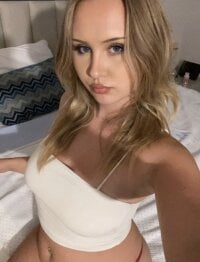 YoungJoyce's webcam live show