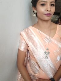 Jaanvi_G's webcam live show
