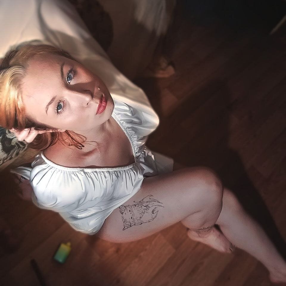 Amely_Red profile