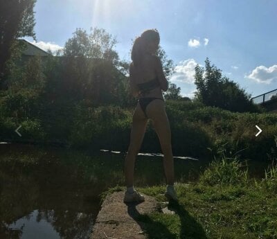 Simonshake28Lunalue22 📐 online sex stream