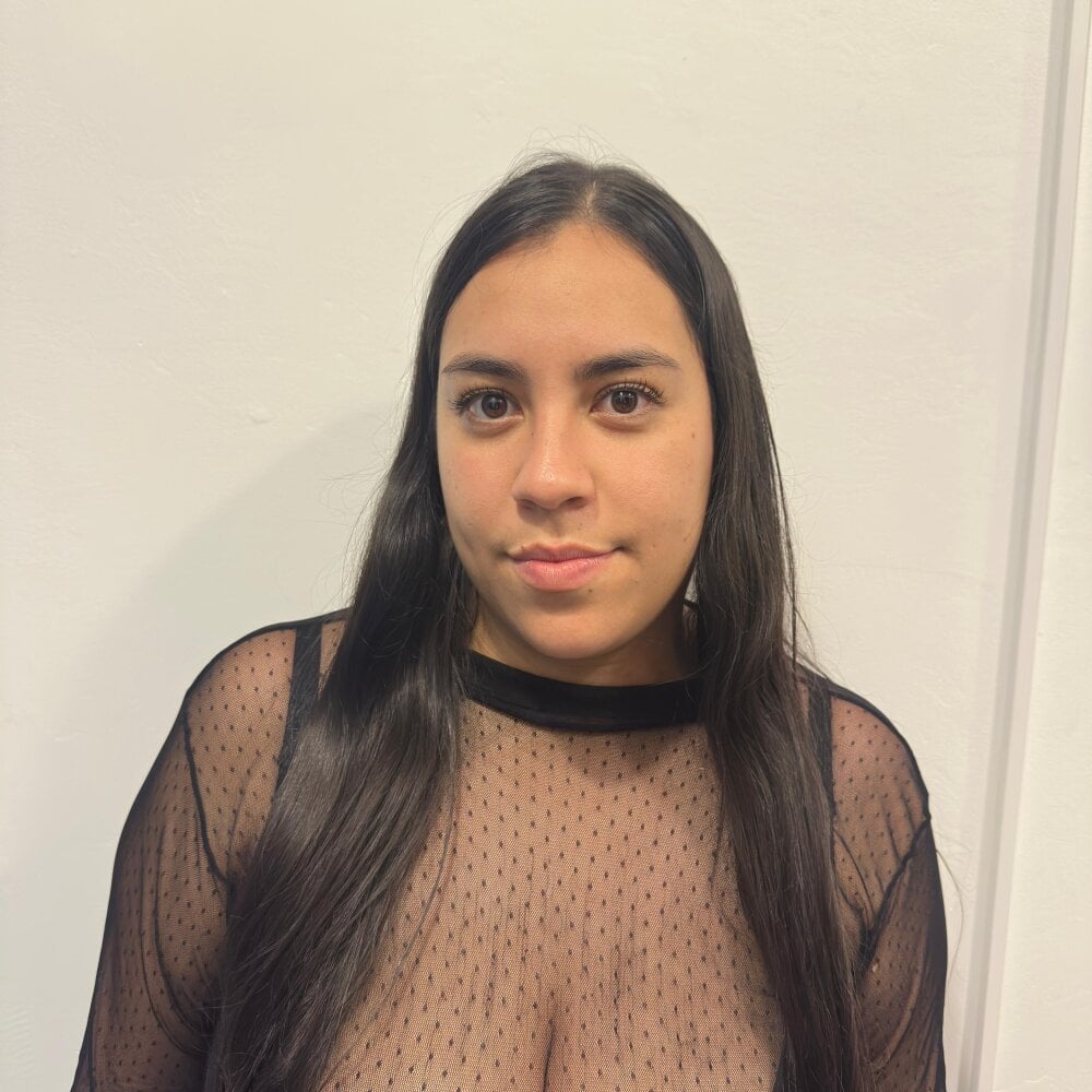 Roxxxi_Bons profile
