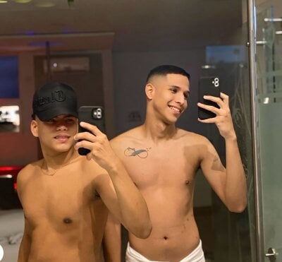 Latin_Boyss_ Couple Bigcocks Striptease Cam