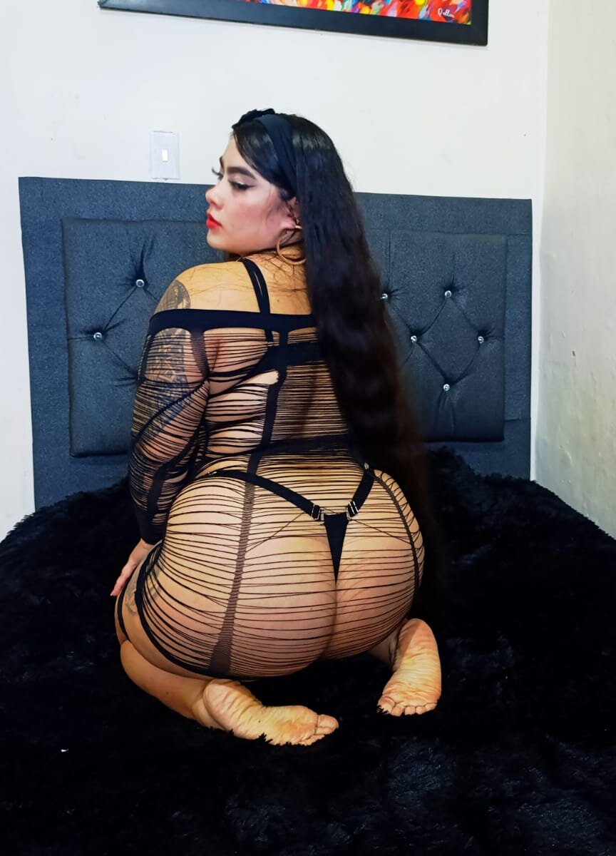 sleekcams.com emilywhite48 livesex profile in white cams