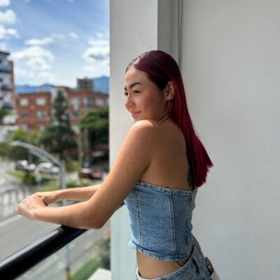 ChloeRose9 Female Sextoys Live Cam Strip