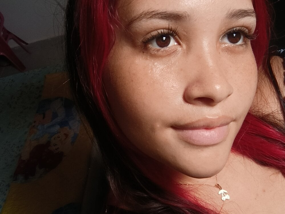myliveeroticcams.com tubabylola livesex profile in white-hair cams