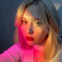 ZaraHeyman's Offline XXX Chat