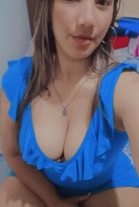 Luna_Dion's Offline Chat Room